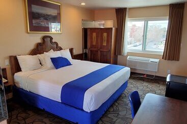 هتل Colony Inn