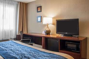 هتل Comfort Inn