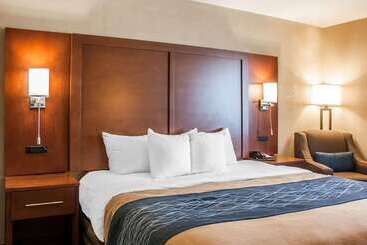 هتل Comfort Inn