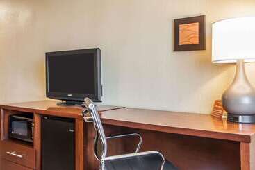 هتل Comfort Inn