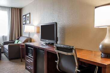 هتل Comfort Inn