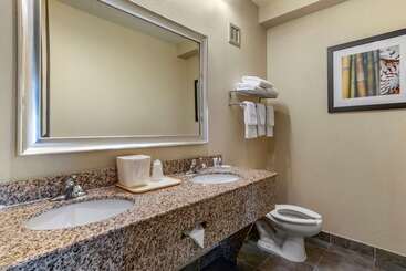 هتل Comfort Inn