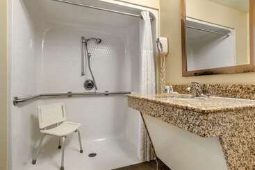 هتل Comfort Inn