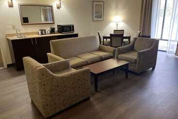 هتل Comfort Inn Pinehurst   Southern Pines