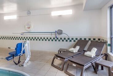 هتل Comfort Inn Rockford Near Casino District