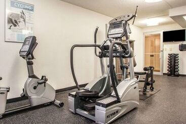 هتل Comfort Inn St. Louis  Westport Event Center