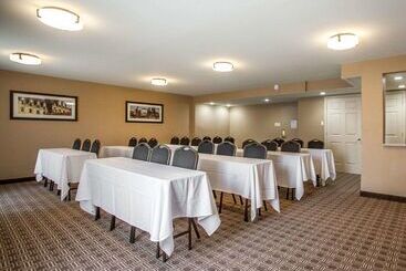 هتل Comfort Inn St. Louis  Westport Event Center