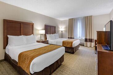 هتل Comfort Inn St. Louis  Westport Event Center