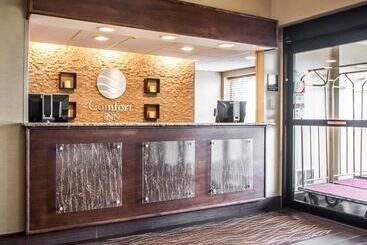 هتل Comfort Inn St. Louis  Westport Event Center