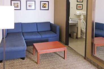 هتل Comfort Inn & Suites Alamosa