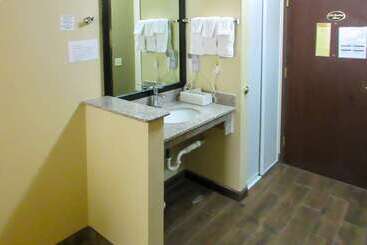 هتل Comfort Inn & Suites Alamosa