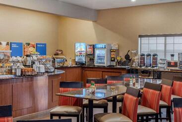 هتل Comfort Inn & Suites Alamosa