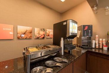 هتل Comfort Inn & Suites Alamosa