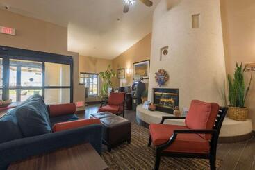 هتل Comfort Inn & Suites Alamosa