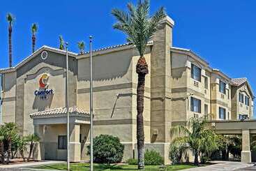 هتل Comfort Inn West Phoenix At 27th Ave And I I0