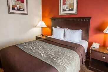 هتل Comfort Inn West Phoenix At 27th Ave And I I0