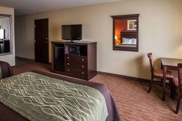هتل Comfort Inn West Phoenix At 27th Ave And I I0