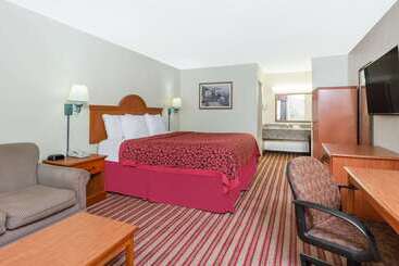 هتل Days Inn By Wyndham Portland/corpus Christi