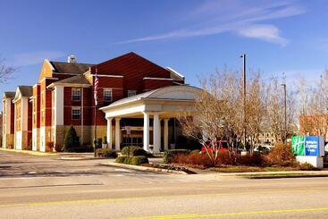 هتل Holiday Inn Express & Suites Williamsburg, An Ihg