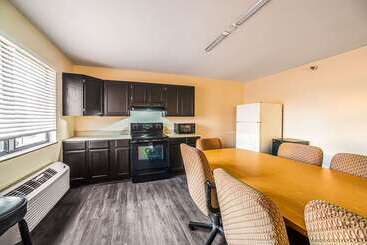 هتل Quality Inn Carbondale University Area