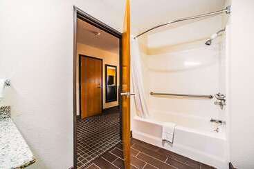 هتل Quality Inn Carbondale University Area