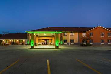 هتل Quality Inn Carbondale University Area
