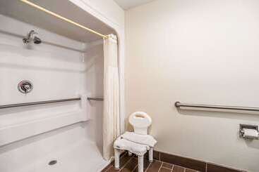 هتل Quality Inn Carbondale University Area
