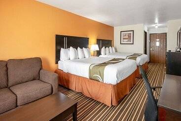 هتل Quality Inn