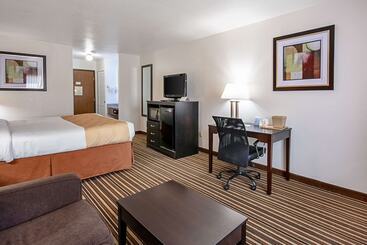 هتل Quality Inn