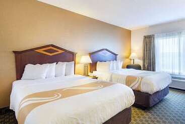 هتل Quality Inn