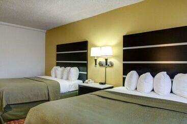 هتل Quality Inn Fort Smith I540