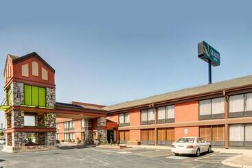 هتل Quality Inn Fort Smith I540