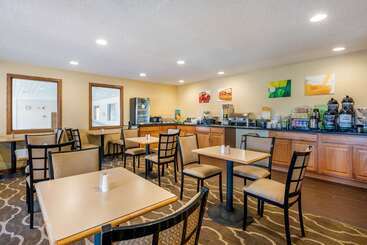 هتل Quality Inn I25