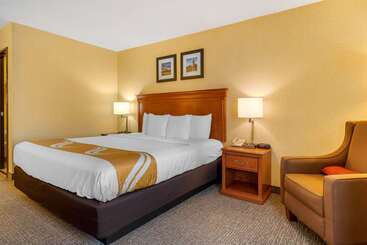 هتل Quality Inn I25