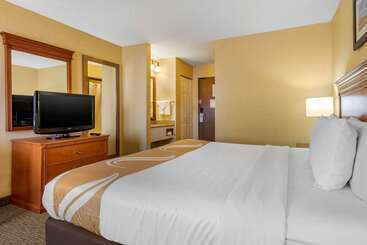 هتل Quality Inn I25