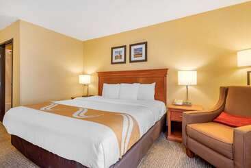 هتل Quality Inn I25