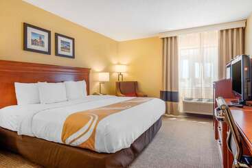 هتل Quality Inn I25