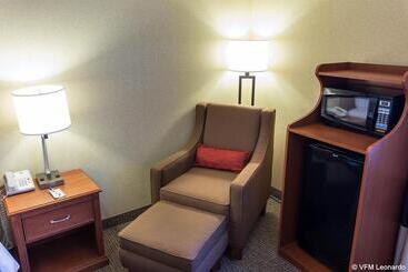 هتل Quality Inn I25