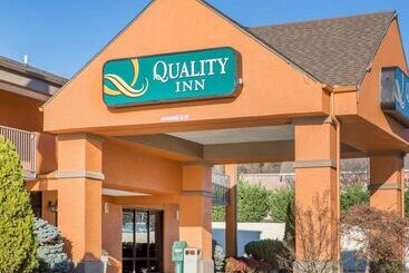 هتل Quality Inn Downtown