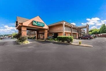 هتل Quality Inn Downtown