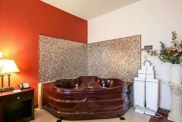 هتل Quality Inn Kingsville Hwy 77