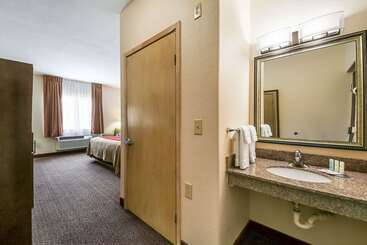 هتل Quality Inn Kingsville Hwy 77