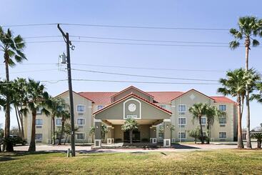 هتل Quality Inn Kingsville Hwy 77