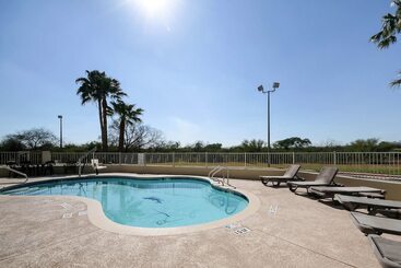 هتل Quality Inn Kingsville Hwy 77