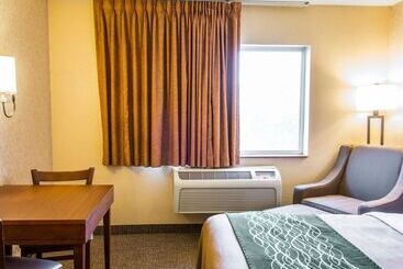 هتل Quality Inn