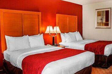 호텔 Quality Inn