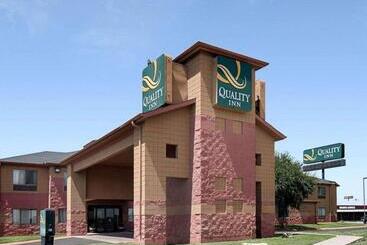 هتل Quality Inn