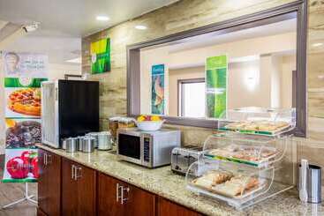 هتل Quality Inn Mobile West Tillmans Corner