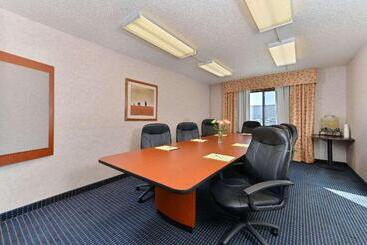 هتل Quality Inn
