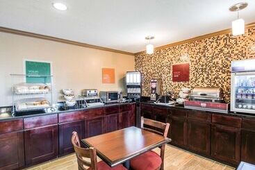 هتل Quality Inn Plant City  Lakeland
